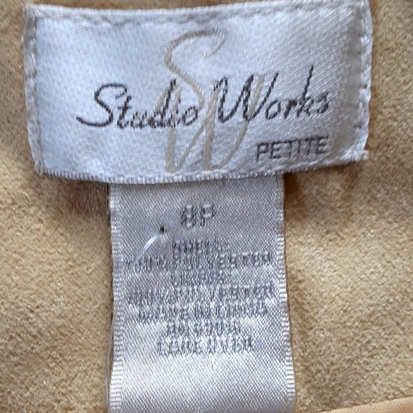 Studio Works Vegan Suede NWOT - Picture 7 of 8